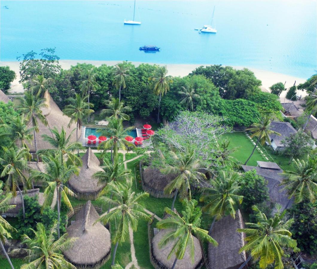 Amahelia Luxury Resort & Restaurant - ギリ・アサハン エクステリア 写真