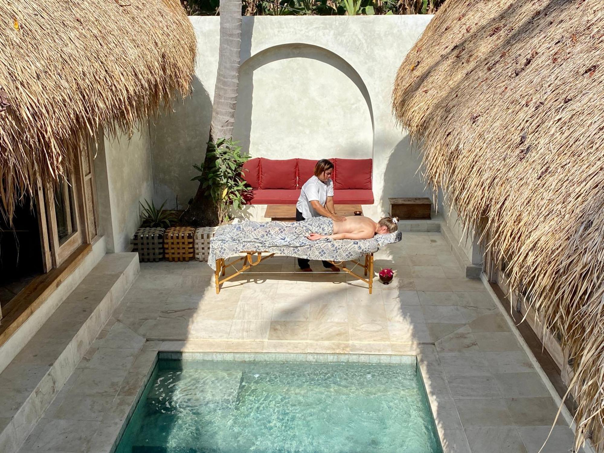 Amahelia Luxury Resort & Restaurant - ギリ・アサハン 部屋 写真